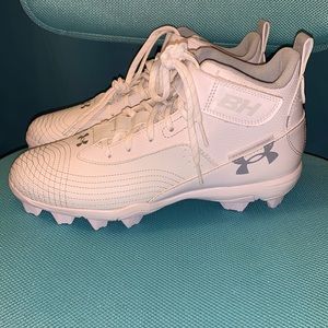 Under Armor Bryce Harper White High Top Rubber Baseball/Softball Cleats. M 8.5